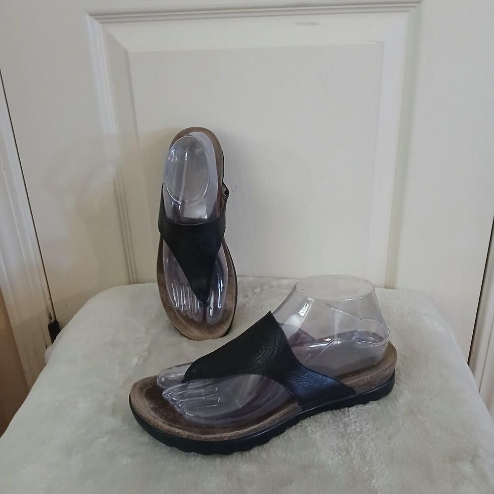 Dansko Pria Sandals Black Leather Embossed Flip Flop Thong Sandals Comfort 38